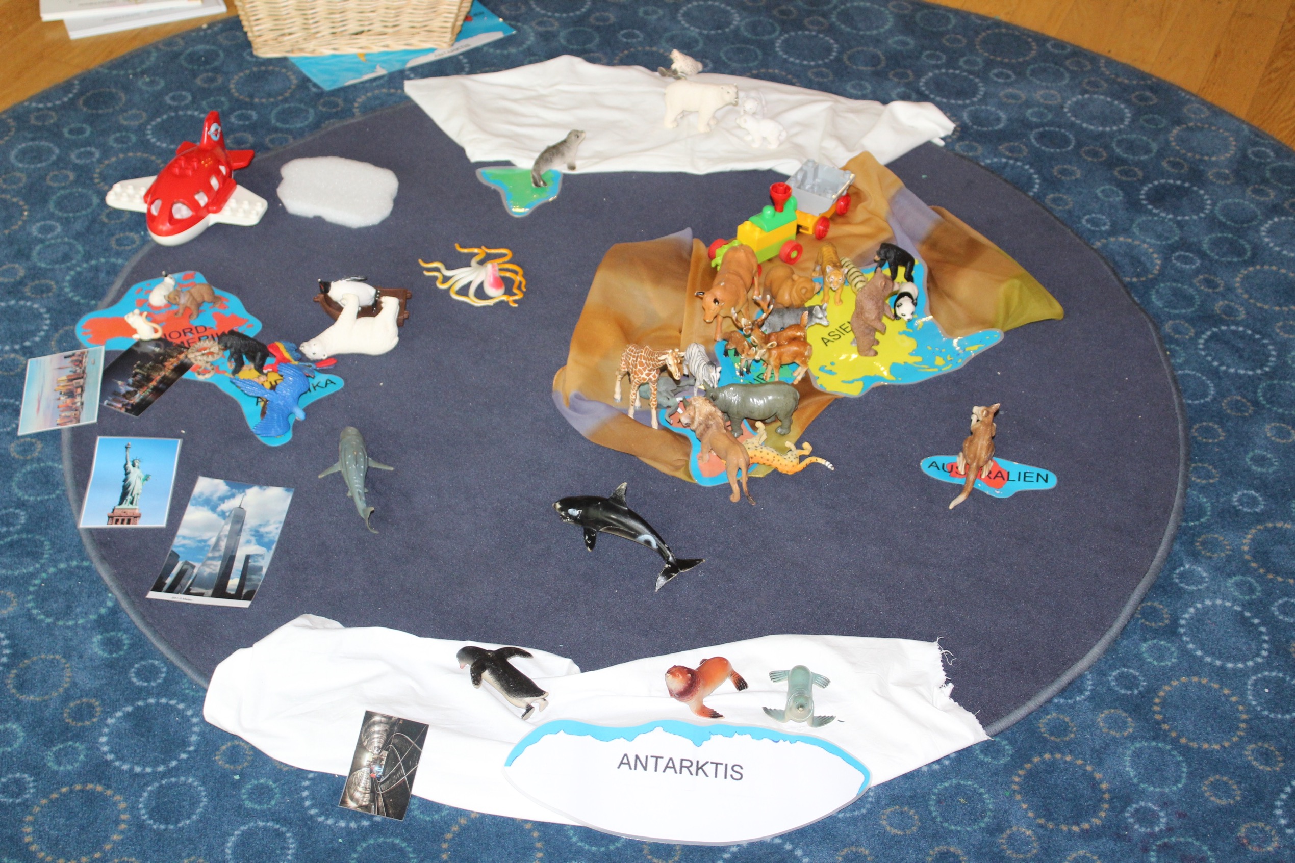 Auf Weltreise – Zellberger Zwergenhaus